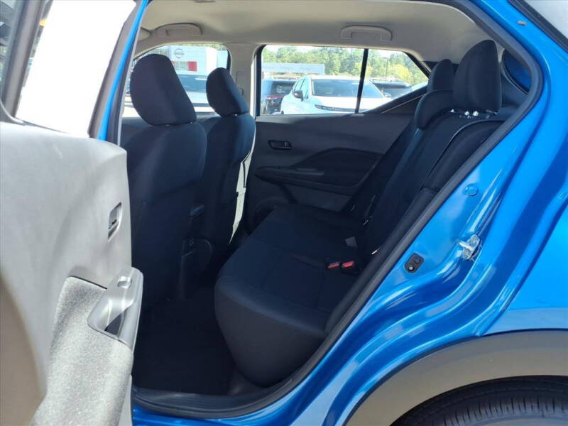 2025 Nissan Kicks Play S