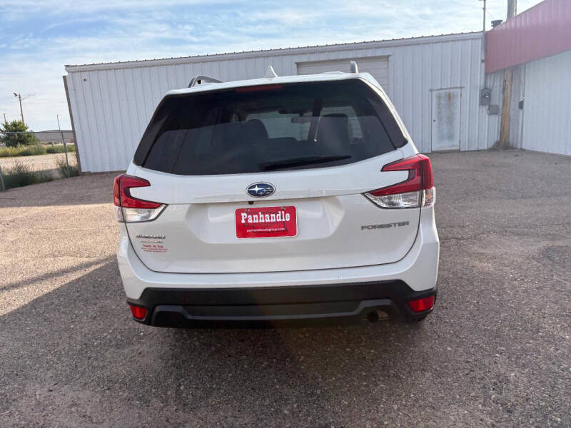 2022 Subaru Forester Premium