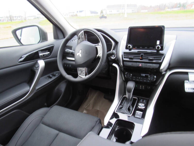 2026 Mitsubishi Eclipse Cross SE