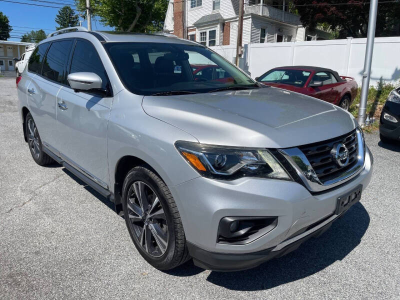 2017 Nissan Pathfinder S