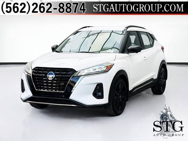 2023 Nissan Kicks SR