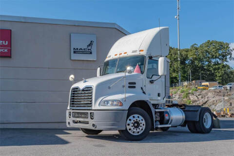 2015 Mack Pinnacle