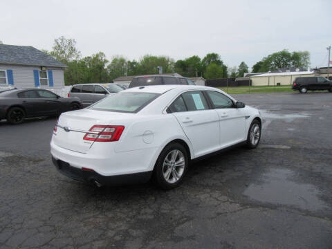 2015 Ford Taurus