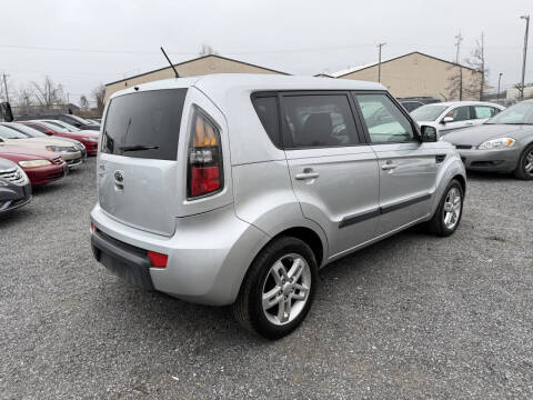 2011 Kia Soul +