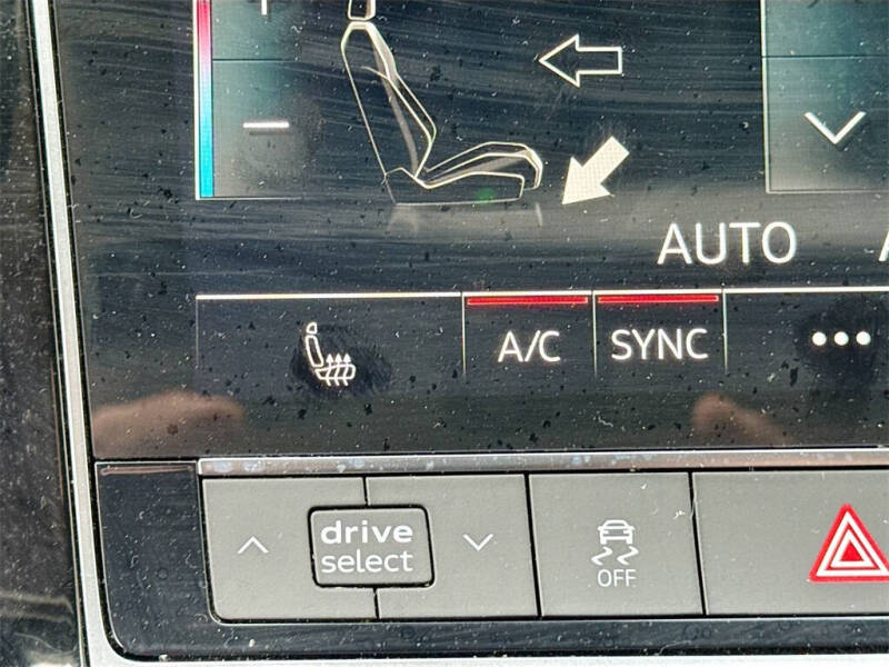 2022 Audi Q7 quattro Premium 55 TFSI