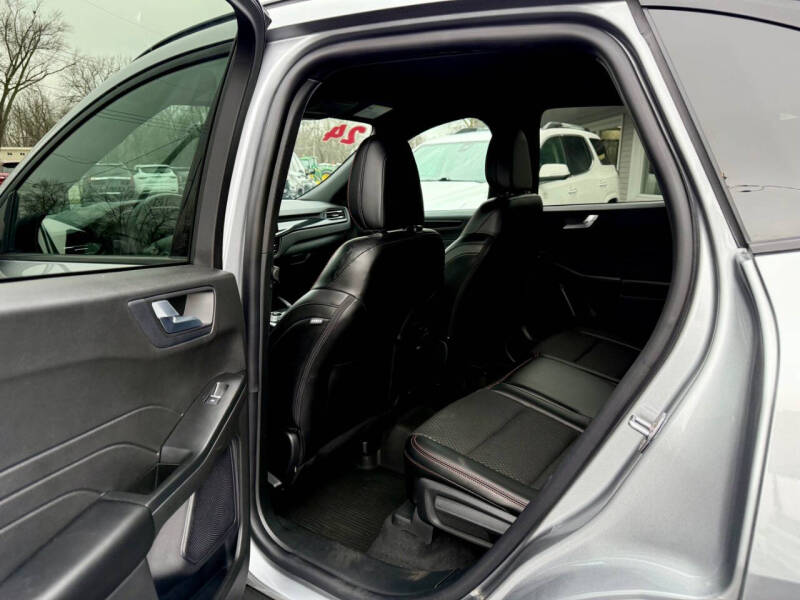 2024 Ford Escape ST-Line