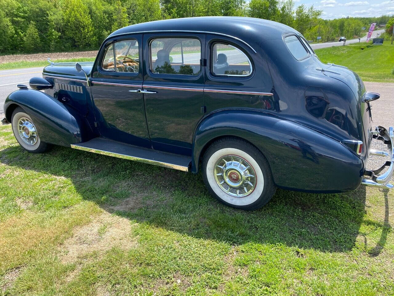 1937 Buick Special Sedan 6