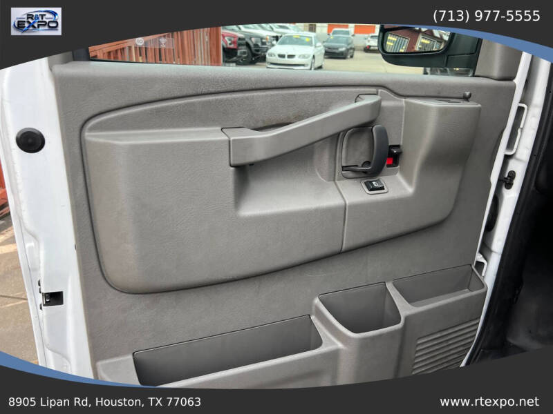 2021 Chevrolet Express 2500