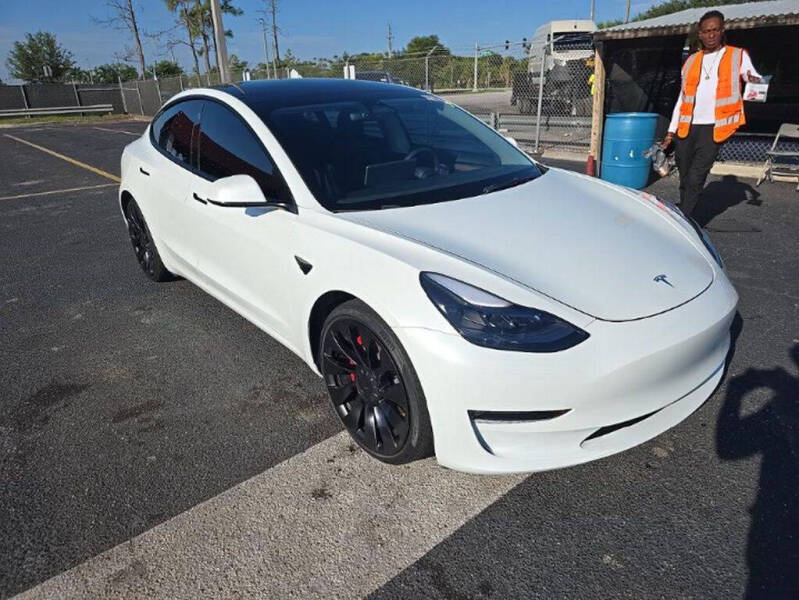2023 Tesla Model 3 Performance