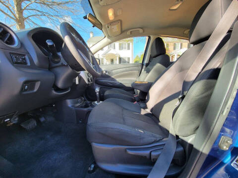 2019 Nissan Versa S Plus