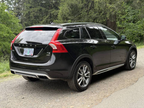 2015 Volvo V60 Cross Country T5