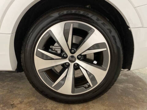 2024 Audi Q8 e-tron quattro Premium Plus