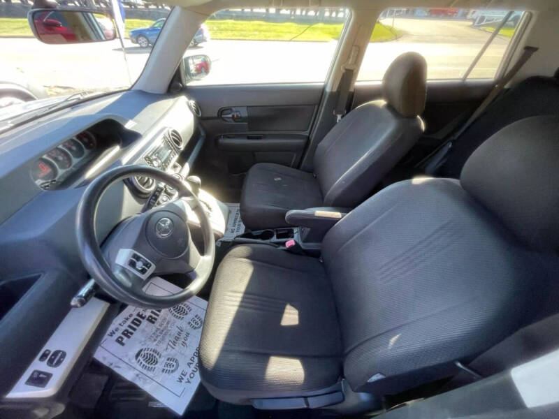 2008 Scion xB