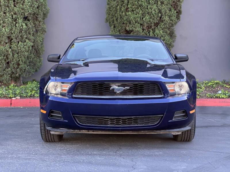 2010 Ford Mustang V6