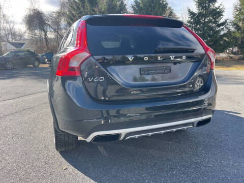 2015 Volvo V60 Cross Country T5 Platinum