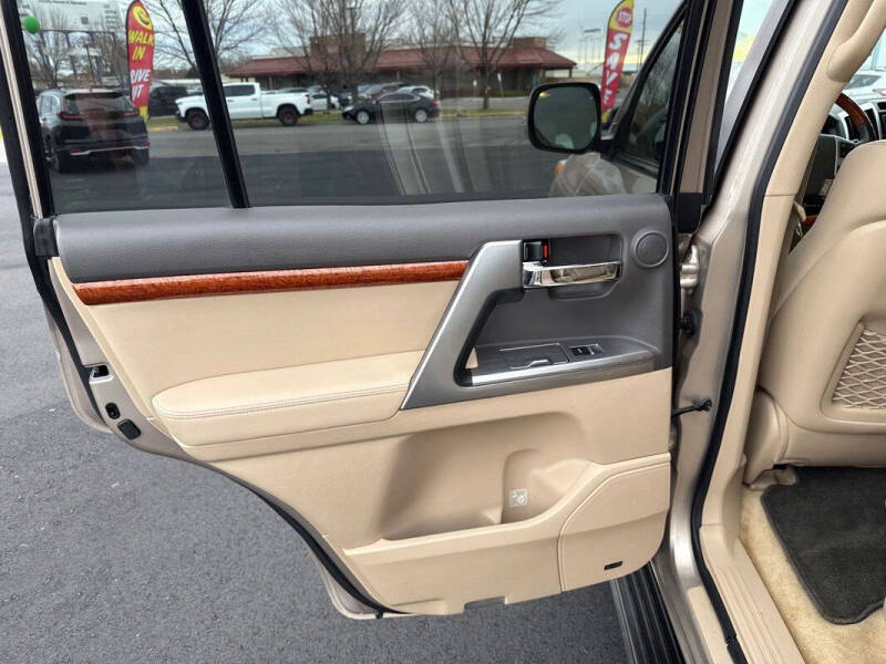 2014 Toyota Land Cruiser