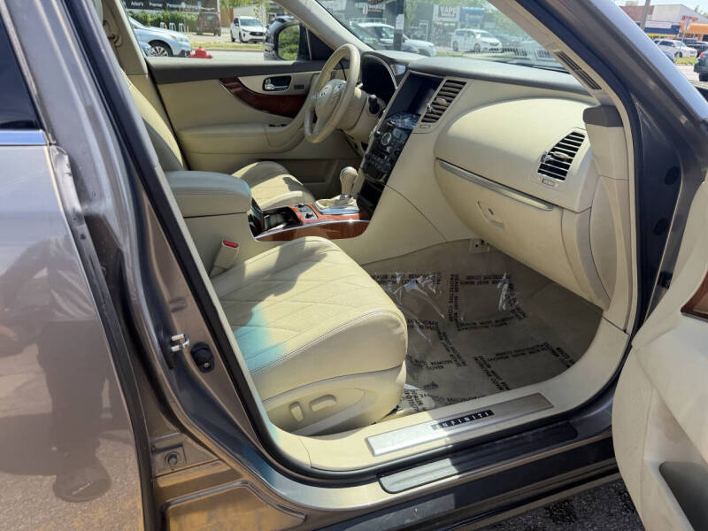 2013 Infiniti FX37