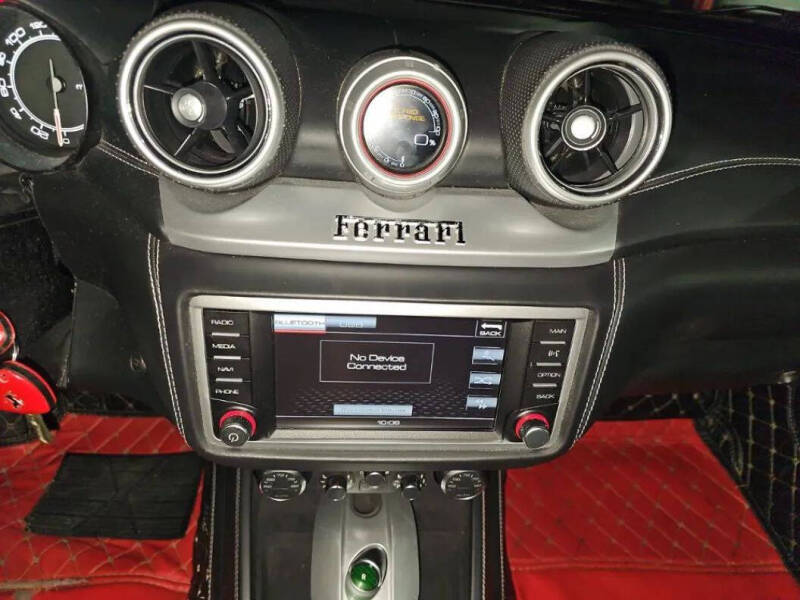 2016 Ferrari California T