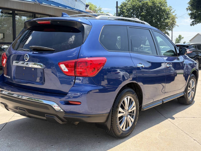 2019 Nissan Pathfinder S