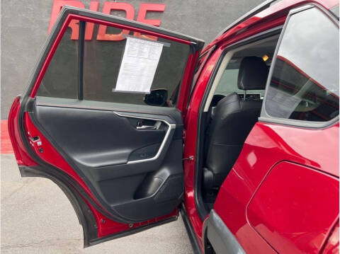 2019 Toyota RAV4 Adventure