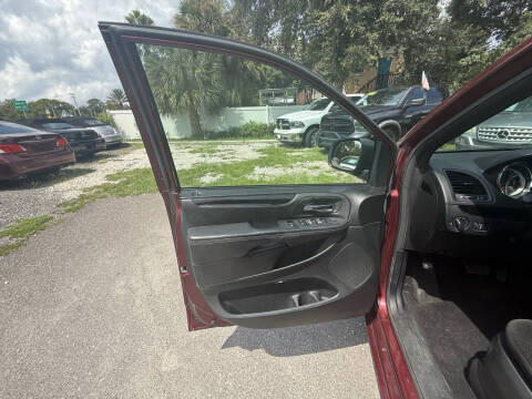 2017 Dodge Grand Caravan SE Plus