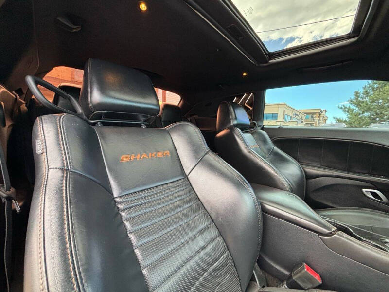 2015 Dodge Challenger R/T Plus Shaker