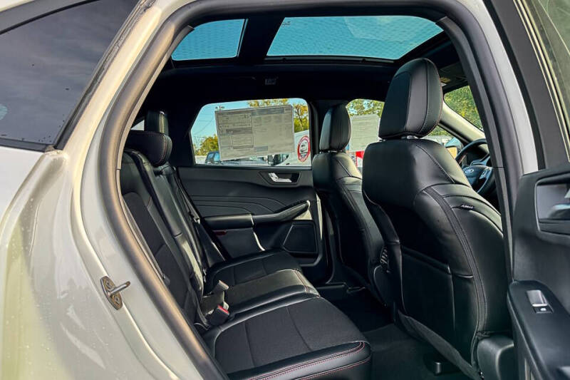 2025 Ford Escape ST-Line