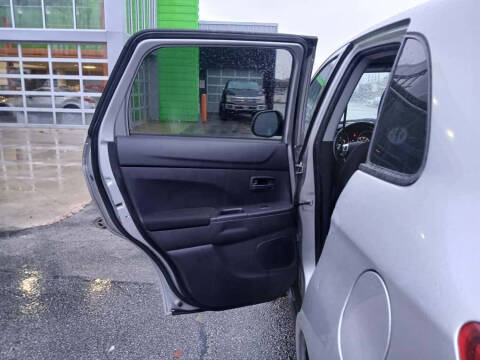 2013 Mitsubishi Outlander Sport ES