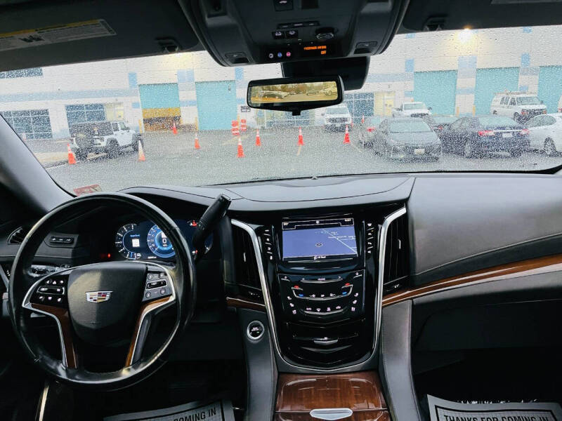 2020 Cadillac Escalade ESV Luxury photo 47