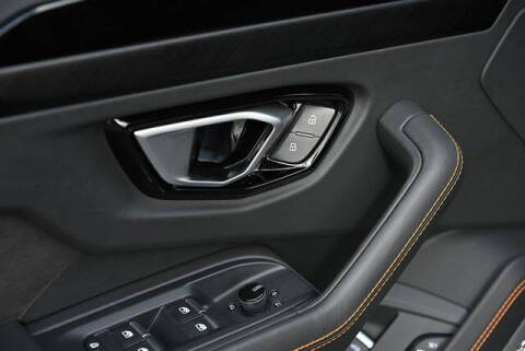 2023 Lamborghini Urus S