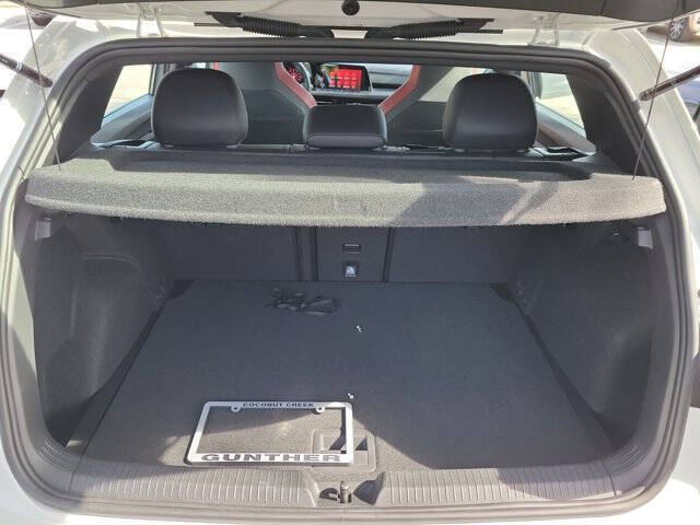 2022 Volkswagen Golf GTI SE