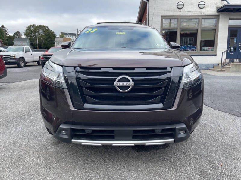 2022 Nissan Pathfinder SL