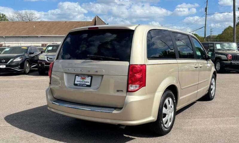 2014 Dodge Grand Caravan SE