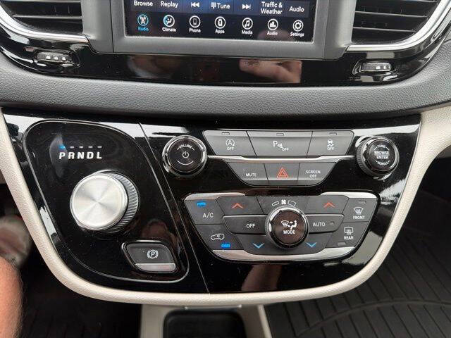 2020 Chrysler Pacifica Touring