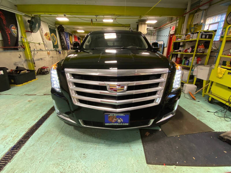 2016 Cadillac Escalade Luxury Collection