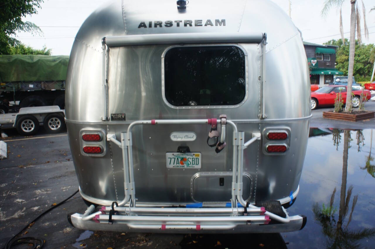 2020 Airstream Flying Cloud 7