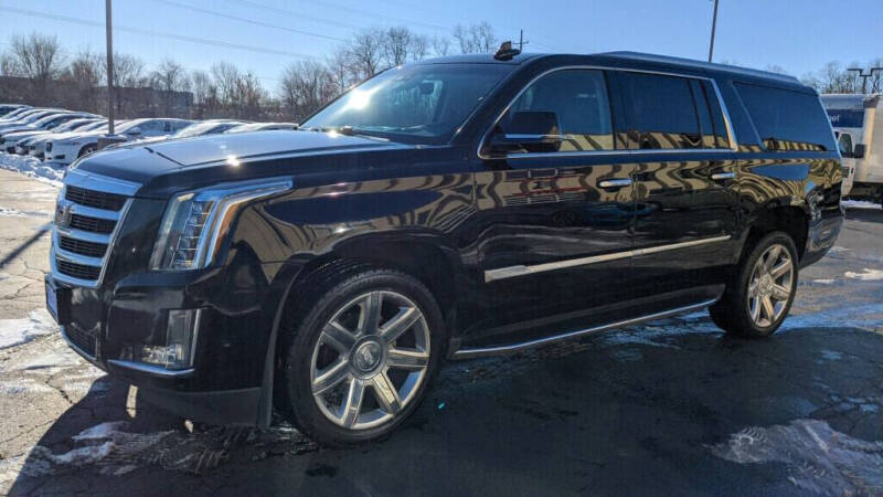2017 Cadillac Escalade ESV Luxury