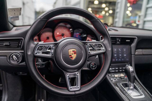 2018 Porsche 911 18