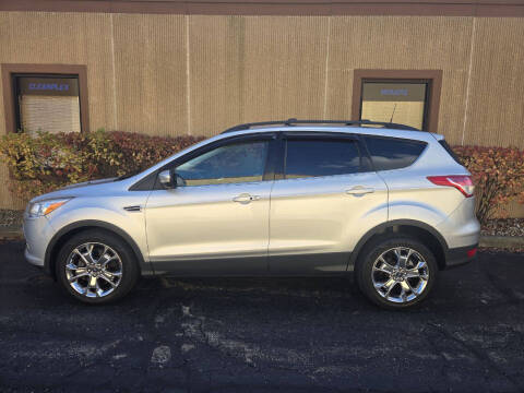 2013 Ford Escape for sale at Skyline Luxury Motors in Buffalo Grove IL