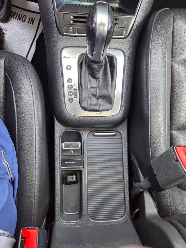 2011 Volkswagen Tiguan SEL 4Motion