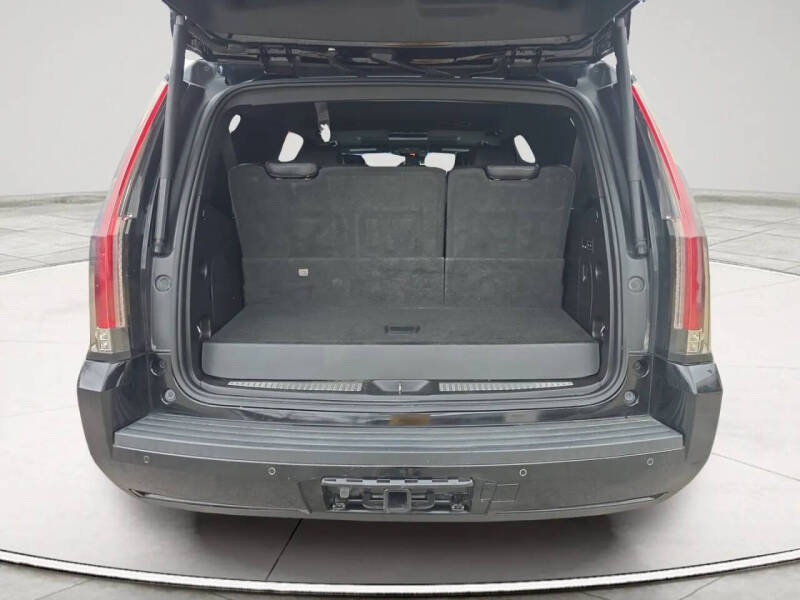 2019 Cadillac Escalade Platinum