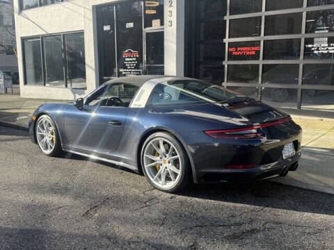 2019 Porsche 911 Targa 4 GTS