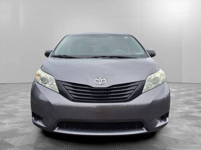 2013 Toyota Sienna L 7-Passenger