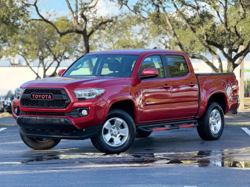 2017 Toyota Tacoma SR5's photo