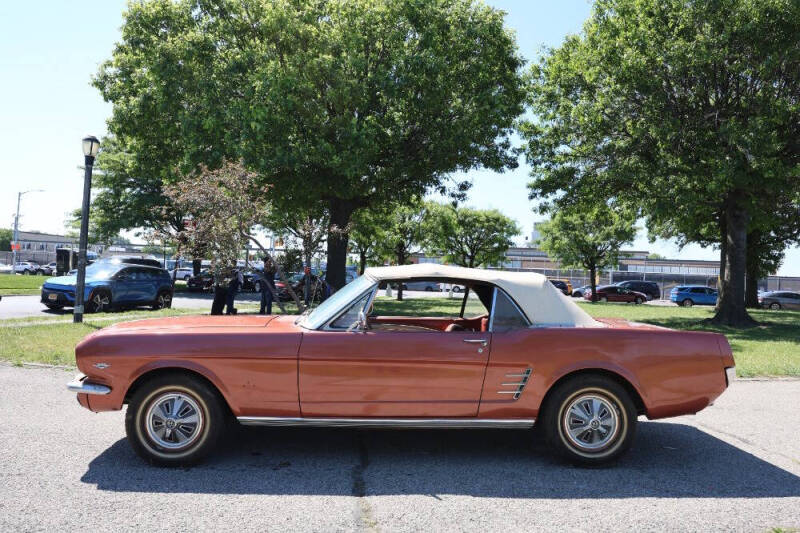 1966 Ford Mustang