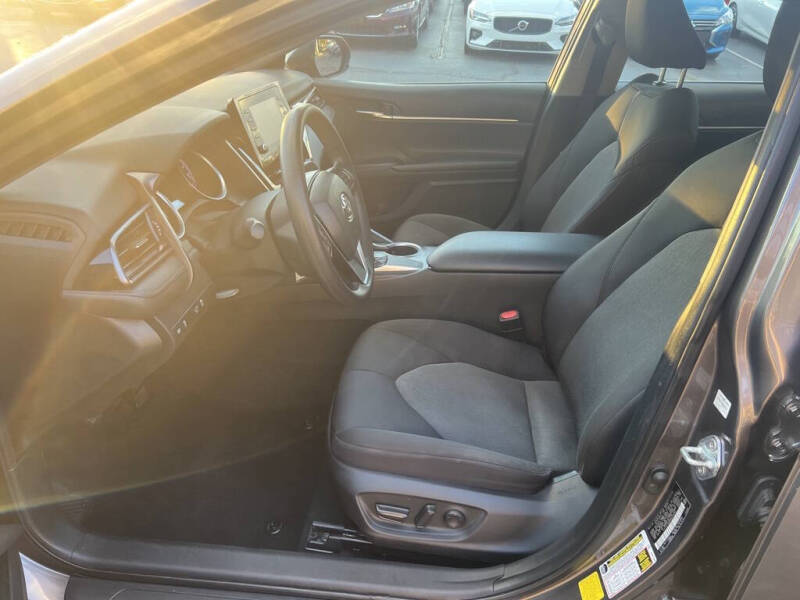 2021 Toyota Camry LE