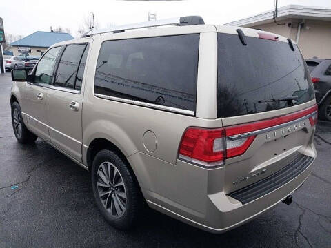 2017 Lincoln Navigator L Select