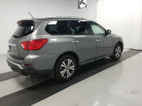 2018 Nissan Pathfinder S