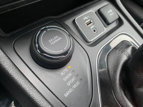 2020 Jeep Cherokee Altitude