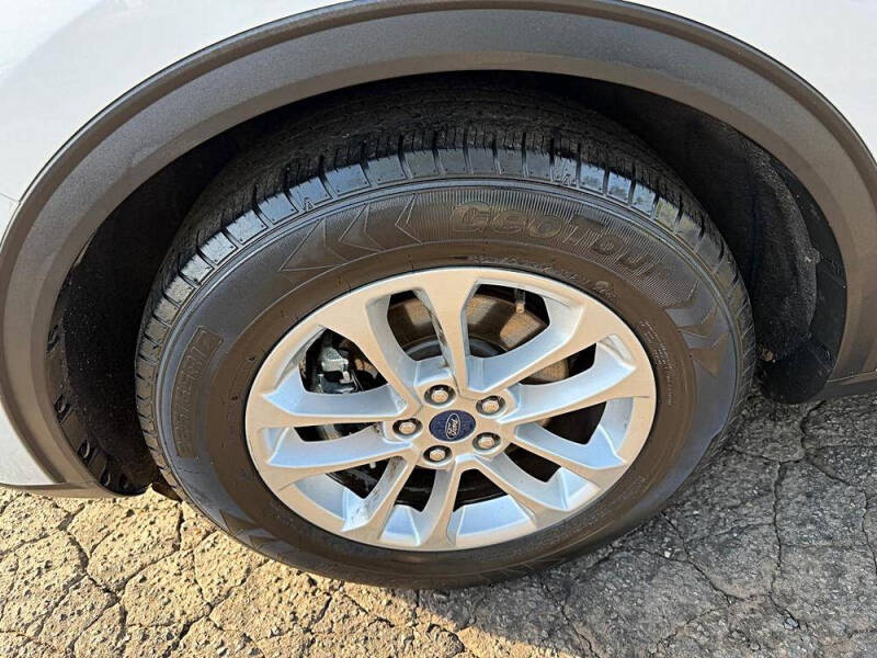 2021 Ford Escape SE